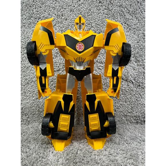 Hasbro 2014 Transformers Bumblebee Talking Action Figure Toy Car - Picture 1 of 13